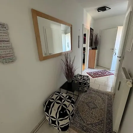 Grosszuegige Mit Parkplatz * Graz